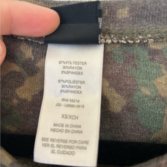 Ladies XS camouflage T-Shirt - Picture 4 of 5